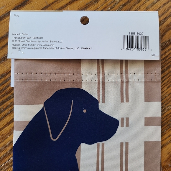 👀50% OFF🐕🏴NWT‼️Place & Time Dog Inspired Garden Flag & Garden Flag Stake - Picture 9 of 10